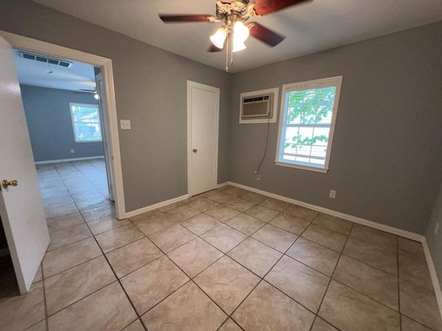 405 Johnson Street A, Pasadena, TX 77506