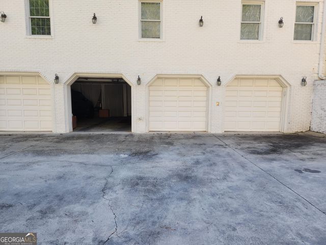 170 Howard Oaks Drive, Macon, GA 31210