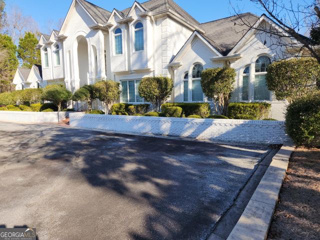 170 Howard Oaks Drive, Macon, GA 31210