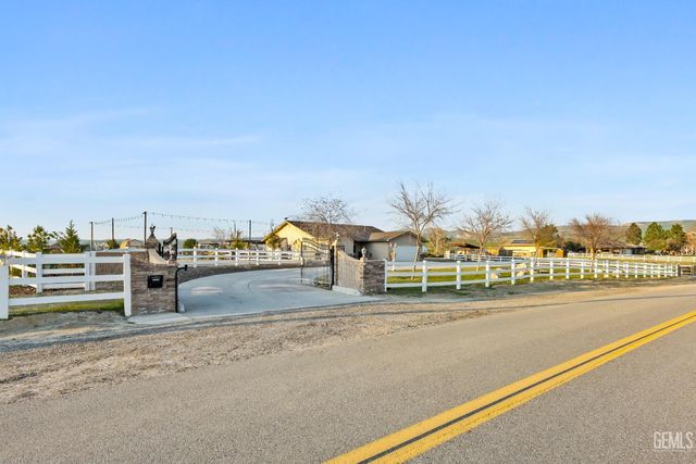 14410 Round Mountain Road, Bakersfield, CA 93308