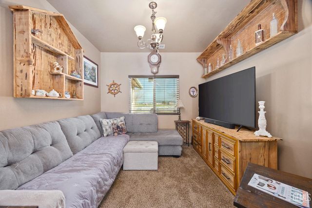 14410 Round Mountain Road, Bakersfield, CA 93308