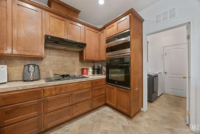 14410 Round Mountain Road, Bakersfield, CA 93308