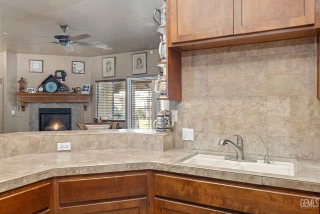 14410 Round Mountain Road, Bakersfield, CA 93308