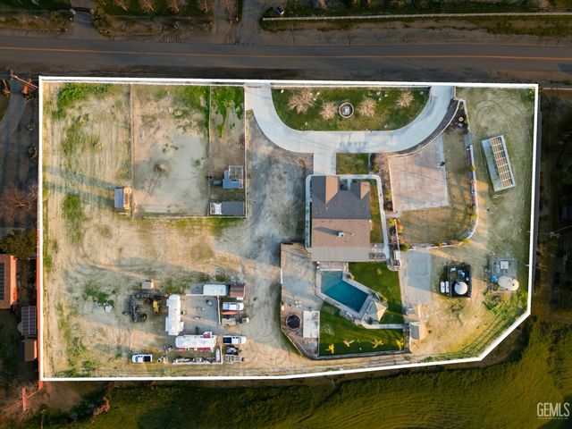 14410 Round Mountain Road, Bakersfield, CA 93308