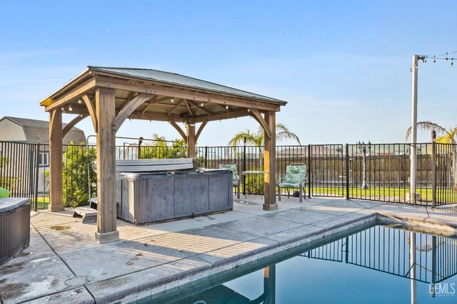 14410 Round Mountain Road, Bakersfield, CA 93308