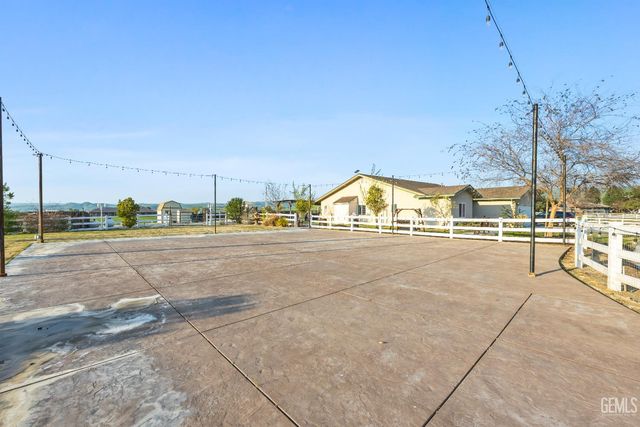 14410 Round Mountain Road, Bakersfield, CA 93308