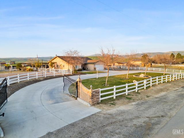 14410 Round Mountain Road, Bakersfield, CA 93308