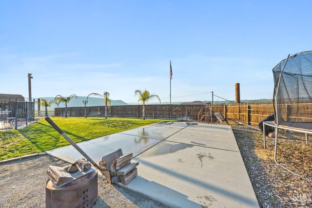 14410 Round Mountain Road, Bakersfield, CA 93308