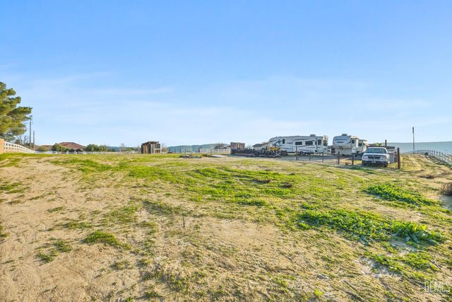 14410 Round Mountain Road, Bakersfield, CA 93308