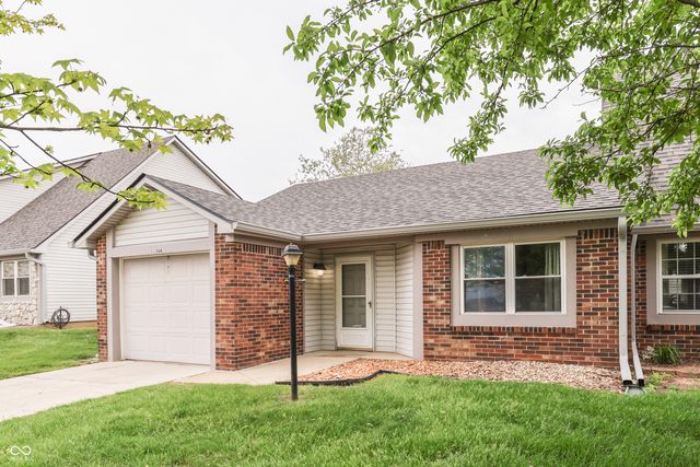 1136 Paradise Way N UNIT A, Greenwood, IN 46143