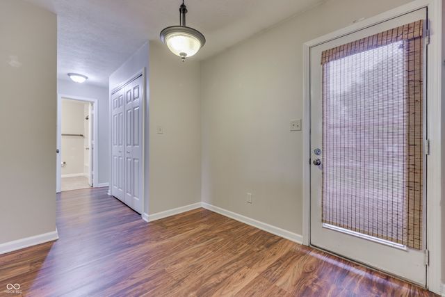 1136 Paradise Way N UNIT A, Greenwood, IN 46143