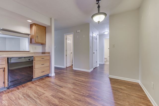 1136 Paradise Way N UNIT A, Greenwood, IN 46143