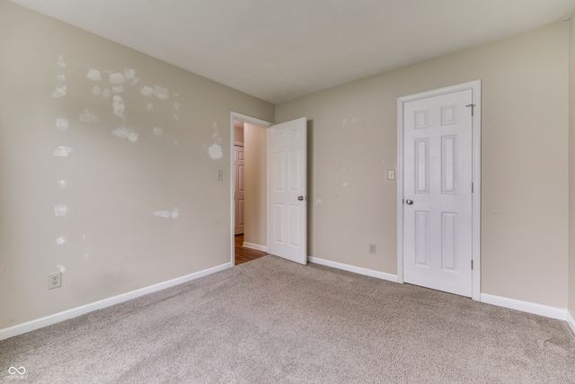 1136 Paradise Way N UNIT A, Greenwood, IN 46143