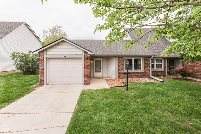1136 Paradise Way N UNIT A, Greenwood, IN 46143