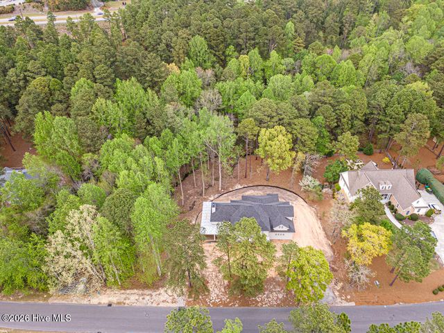 48 Glasgow Drive, Pinehurst, NC 28374