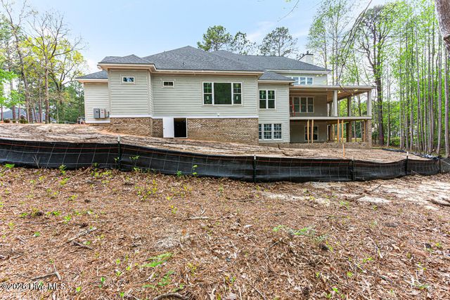 48 Glasgow Drive, Pinehurst, NC 28374