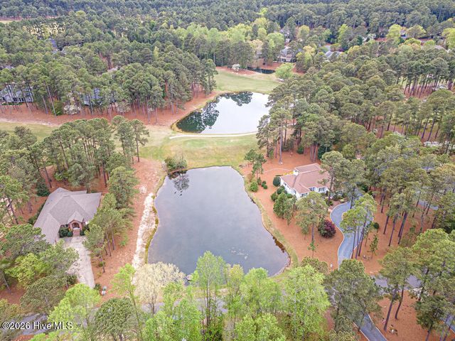 48 Glasgow Drive, Pinehurst, NC 28374