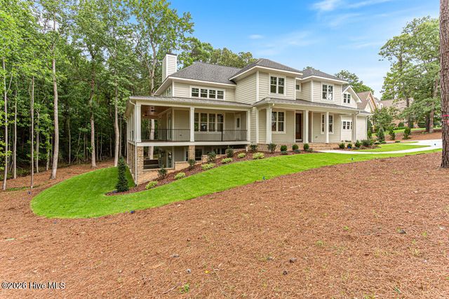 48 Glasgow Drive, Pinehurst, NC 28374