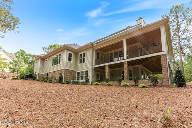 48 Glasgow Drive, Pinehurst, NC 28374