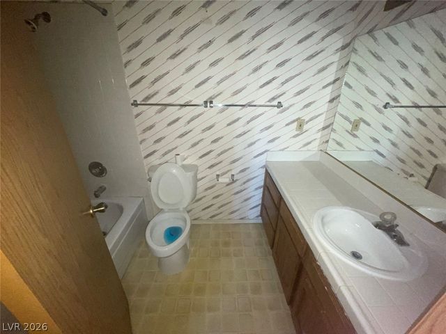 4181 Gannet Circle 241, Las Vegas, NV 89103