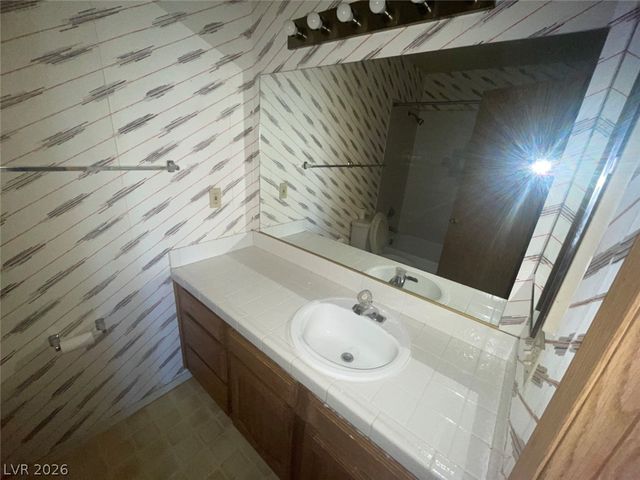 4181 Gannet Circle 241, Las Vegas, NV 89103