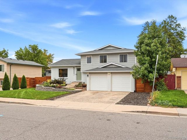 8893 W Stetson Pl, Denver, CO 80123