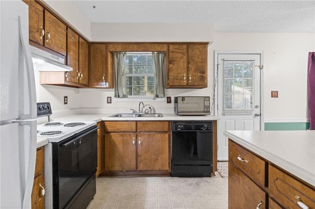 6301 Woodside Drive, Theodore, AL 36582