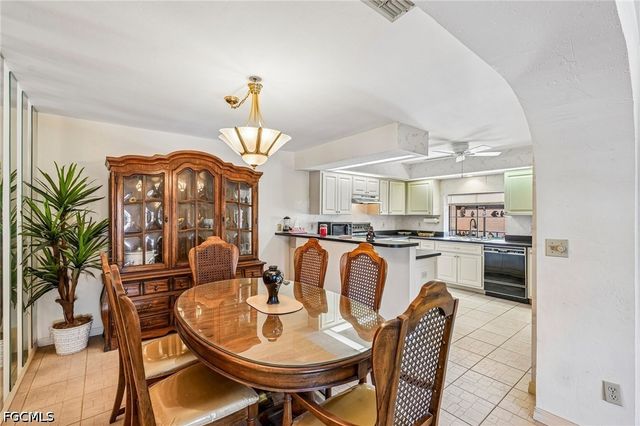 5510 SW 4th PL 605, Cape Coral, FL 33914