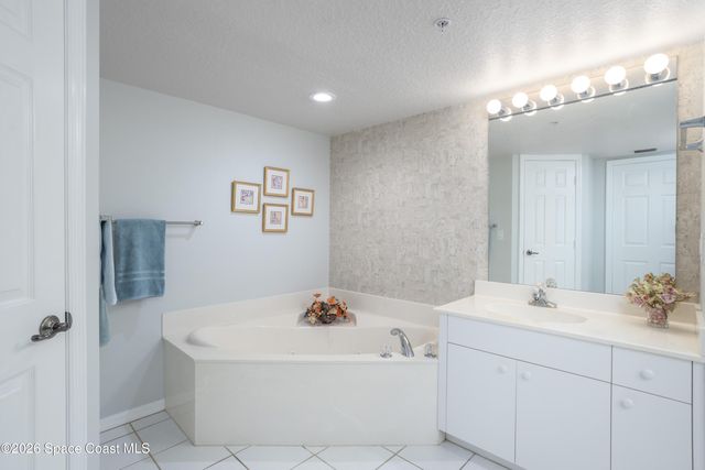 606 Shorewood Drive C206, Cape Canaveral, FL 32920