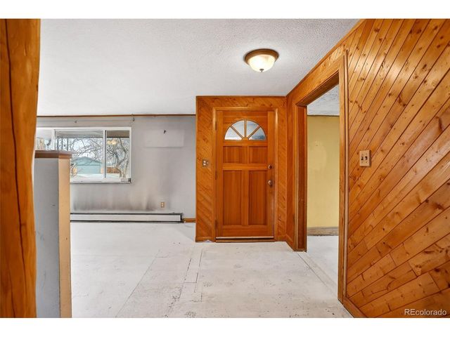 7369 Pebble Ct, Niwot, CO 80503