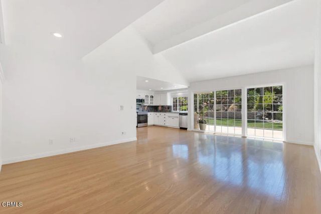 109 Greenmeadow Avenue, Thousand Oaks, CA 91320