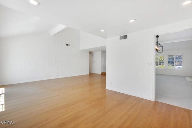 109 Greenmeadow Avenue, Thousand Oaks, CA 91320