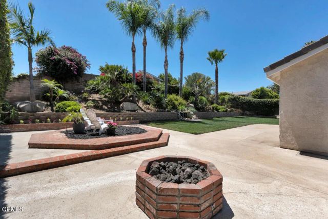 109 Greenmeadow Avenue, Thousand Oaks, CA 91320