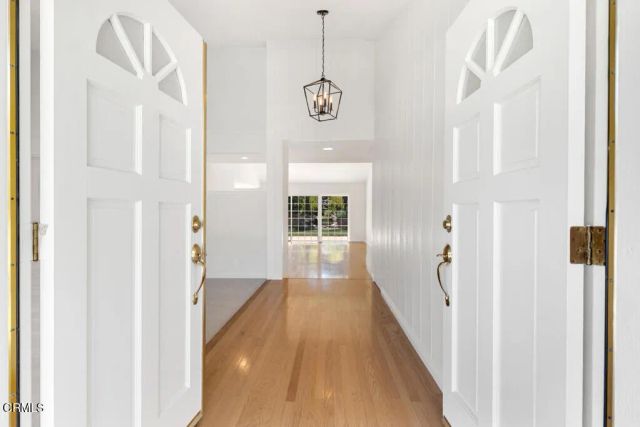 109 Greenmeadow Avenue, Thousand Oaks, CA 91320