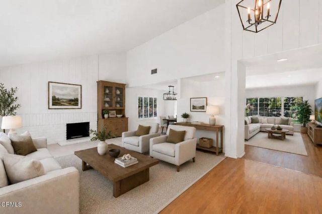 109 Greenmeadow Avenue, Thousand Oaks, CA 91320
