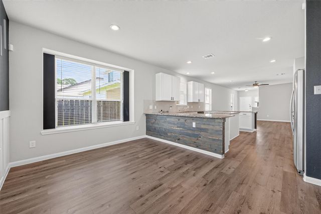 2526 Sturgeon Way, Conroe, TX 77384
