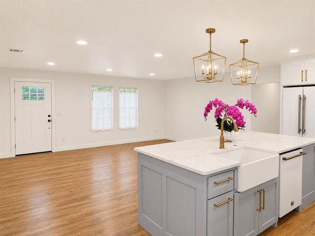 1711 Westbrooke Terrace, Norman, OK 73072