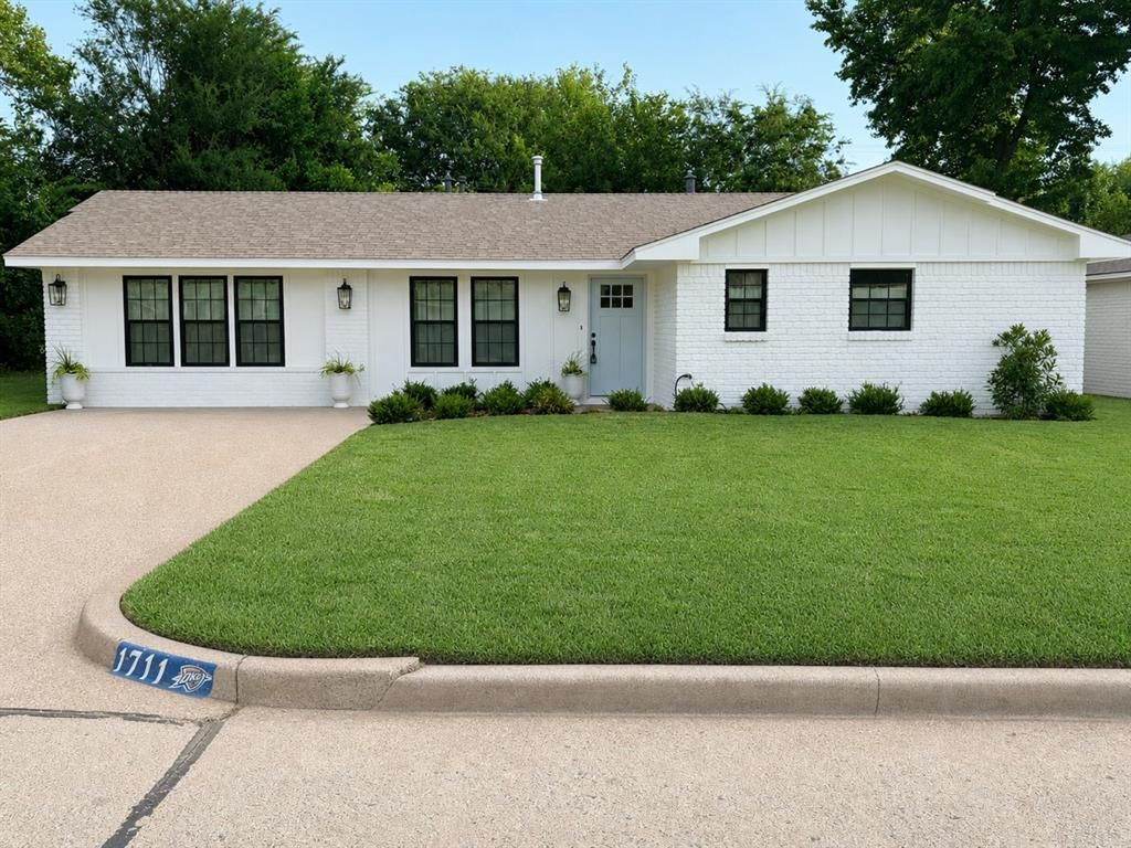 1711 Westbrooke Terrace, Norman, OK 73072