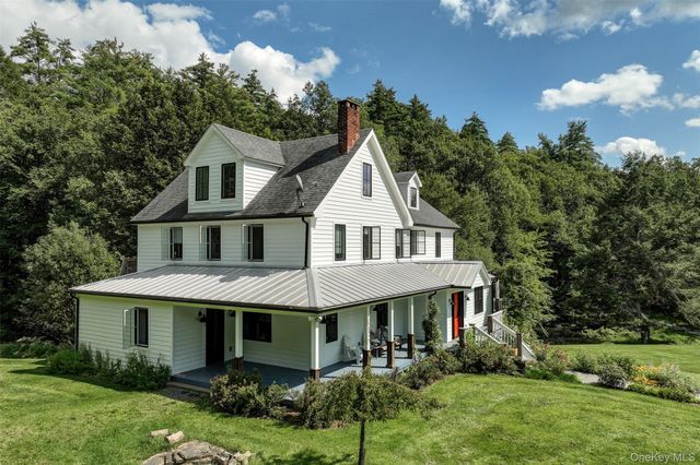 39 Deep Hollow Hill Road, Narrowsburg, NY 12764