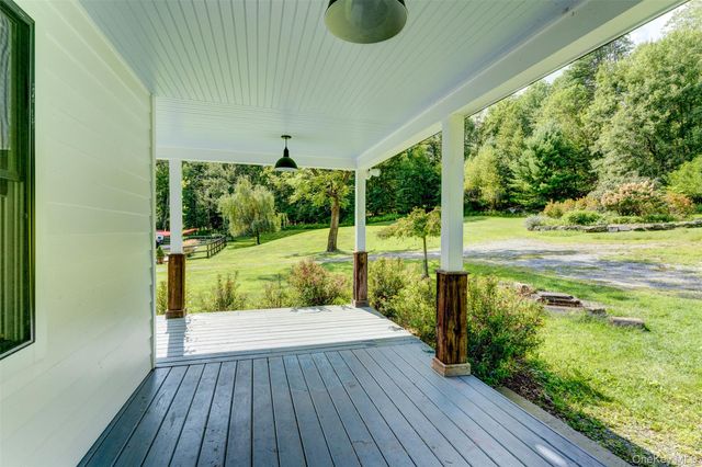 39 Deep Hollow Hill Road, Narrowsburg, NY 12764