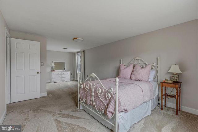 2239 REGINA DR, Clarksburg, MD 20871