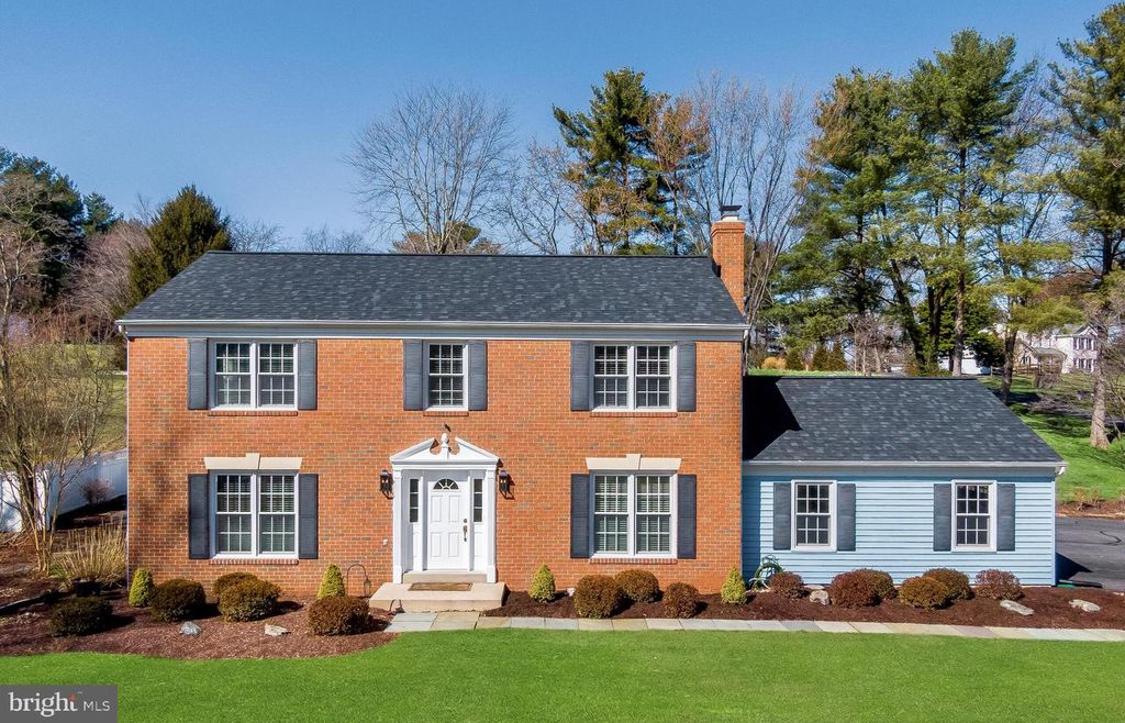 2239 REGINA DR, Clarksburg, MD 20871