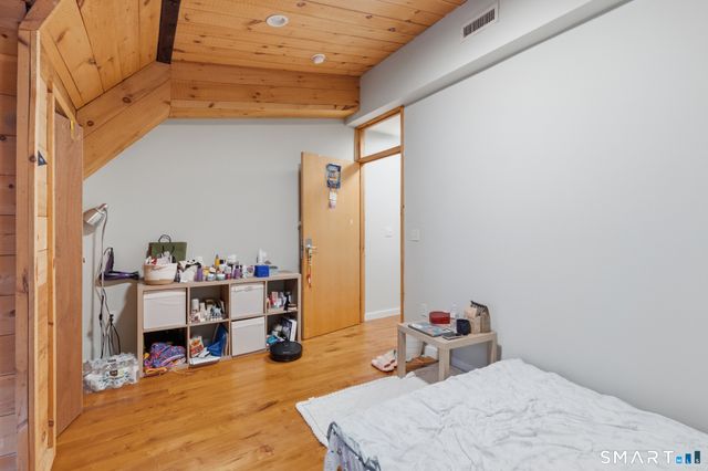 261 Orange Street, New Haven, CT 06510