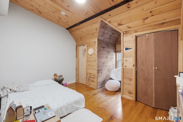 261 Orange Street, New Haven, CT 06510