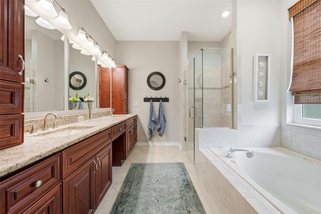 Image 24 of property listing at 7029 PINE HOLLOW DRIVE, Mount Dora, FL 32757