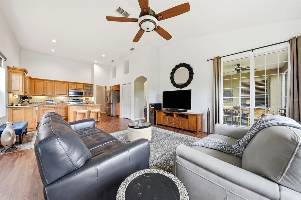 Image 31 of property listing at 7029 PINE HOLLOW DRIVE, Mount Dora, FL 32757