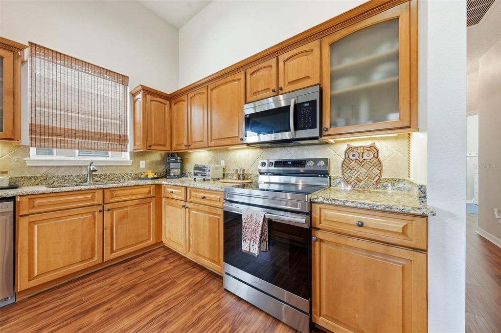 Image 33 of property listing at 7029 PINE HOLLOW DRIVE, Mount Dora, FL 32757