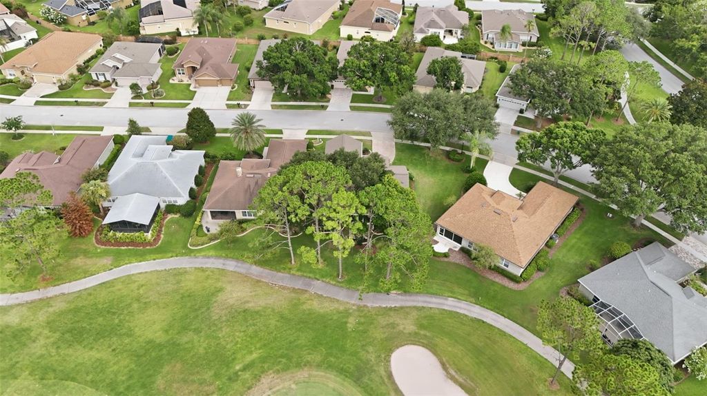 Image 55 of property listing at 7029 PINE HOLLOW DRIVE, Mount Dora, FL 32757