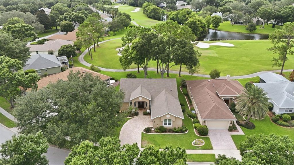 Image 57 of property listing at 7029 PINE HOLLOW DRIVE, Mount Dora, FL 32757