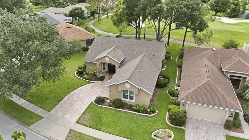 Image 60 of property listing at 7029 PINE HOLLOW DRIVE, Mount Dora, FL 32757